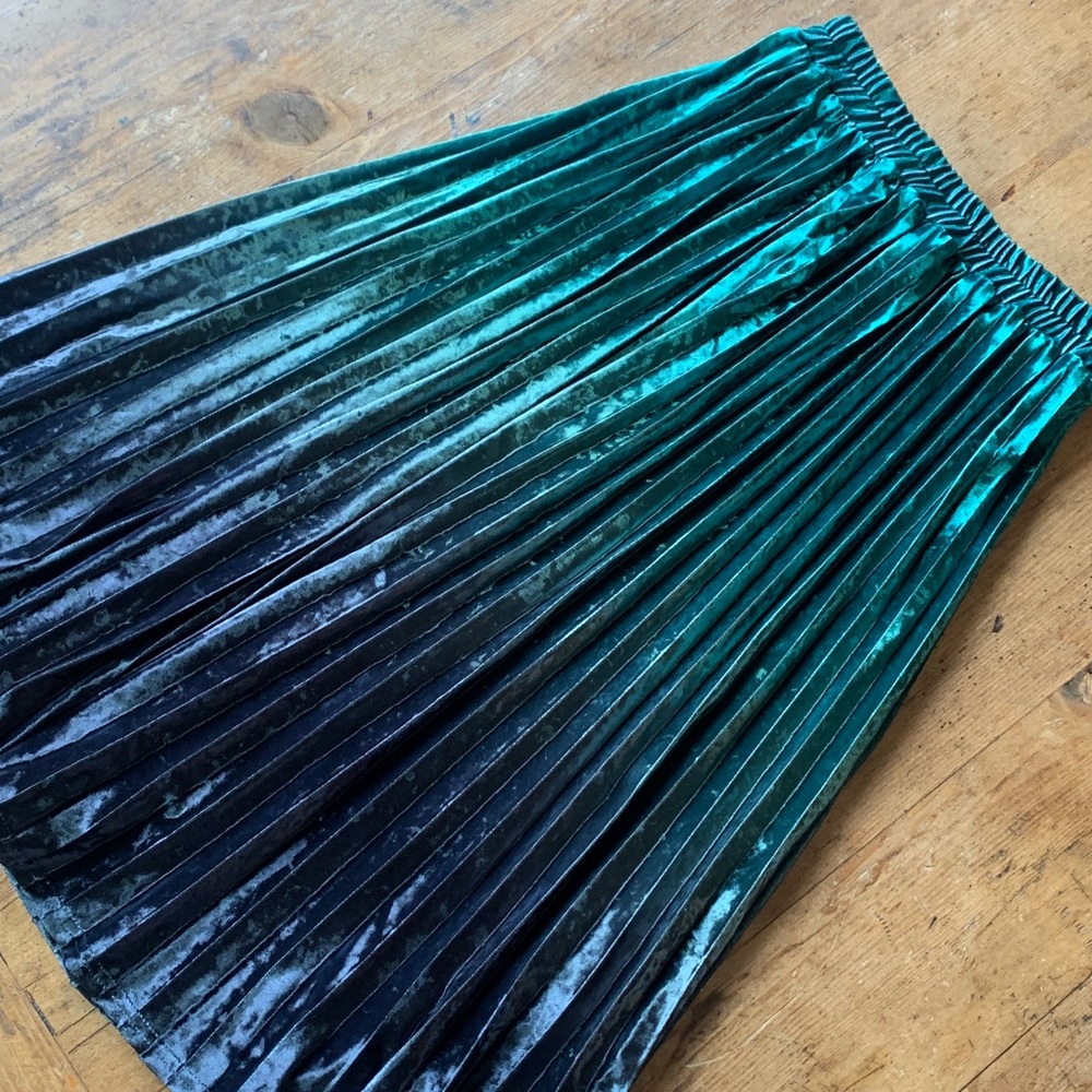Modcloth Velvet Green Fades Blue Pleated MIDI Skirt - Picture 10 of 16